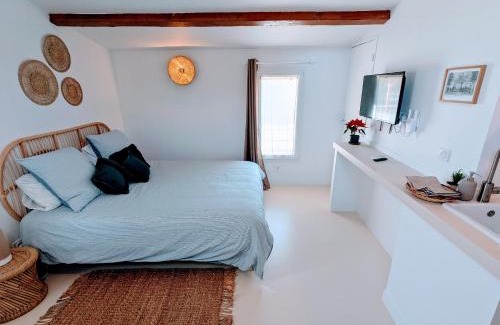 Sainte-Anastasie House | Mas d'Eyrolles