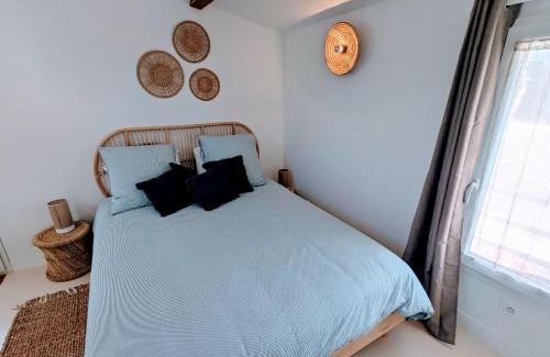 Sainte-Anastasie House | Mas d'Eyrolles