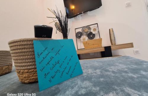 Trets Apartment | MAS GABELYS superbe vue SAINTE VICTOIRE jardin terrasse et piscine