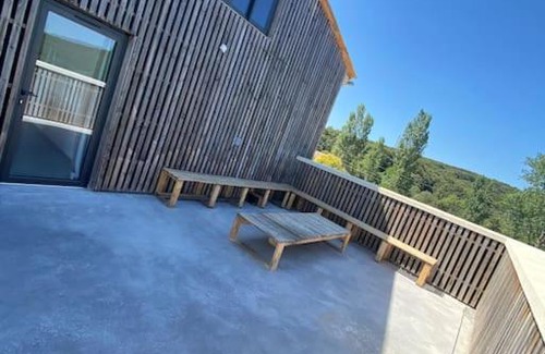 Le Garn Villa | Mas Piralet Ardèche en pierre piscine 6*12 pool house équipé