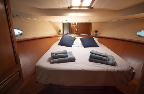 Poblats Maritims Boat Rental | Master&Commander