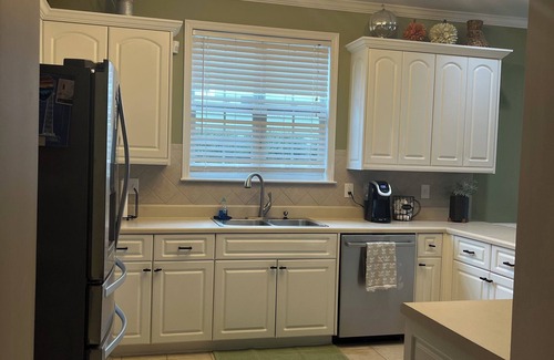 Riverwood Plantation House | MASTER'S READY! 4 bm, 2.5 bath with lg hot tub and lg fenced back yard