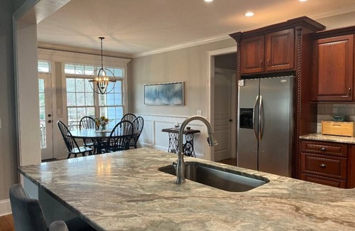 Lake Oconee House | Master Week Golf Getaway in Harbor Club n4 bedroom 3 1/2 bath home