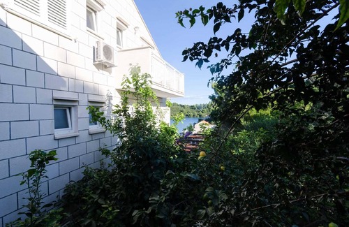 Pomena Apartment | Matana Pomena - S1 Double Room with Balcony