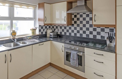 Doonbeg House | Matthews Cottage Doonbeg by Interhome