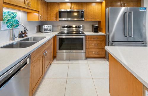 Kihei Apartment | Maui Banyan H311 1BD 2BA 3 min walk to the beach in the Heart of South Kihei!