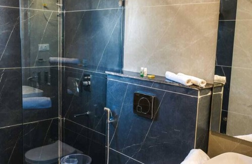 Garjia Hotel | MAULIK RETREAT