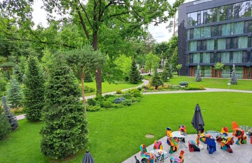 Obolons'kyi District Hotel | Mayak Resort