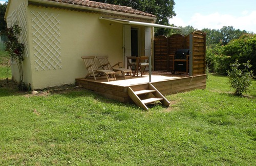 Saint-Quentin-la-Poterie Apartment | Mazet with pool 6kms from Uzes