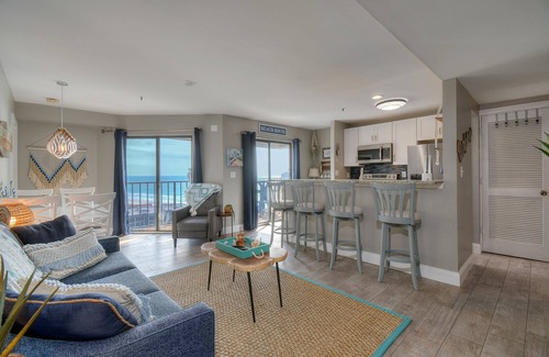 Myrtle Beach Condo | MB Renaissance 1117- 2BR/2BA Oceanfront Condo in Myrtle Beach