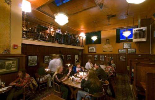 Centralia Cabin | McMenamins Olympic Club