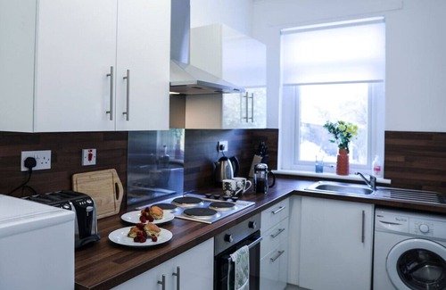 Wishaw House | Meadowburn View -two bedroom ground floor cottage apartment