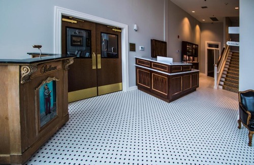 Fulton Hotel | Meadows Hotel