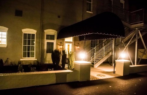 Fulton Hotel | Meadows Hotel