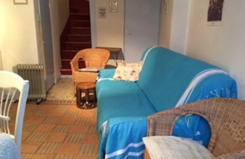 Villeneuve-les-Beziers House | Medieval townhouse in historic village