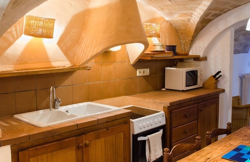 Vilaur House | Medieval cottage near the coast(pet friendly)