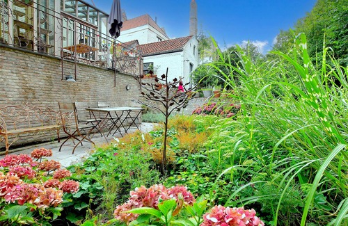 Historical Center Bruges Apartment | Medieval studio in the historic centre