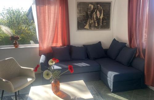 Vecses Apartment | Mediterran Garden