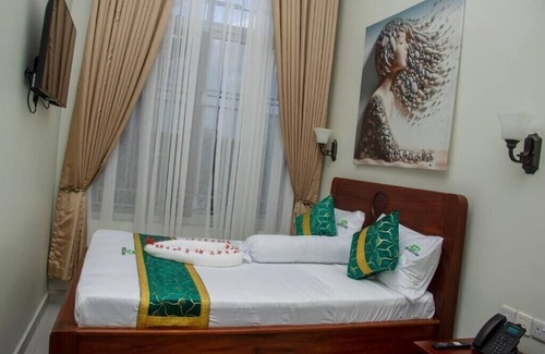 Dar es Salaam Bed & Breakfast | Mega Lodgen