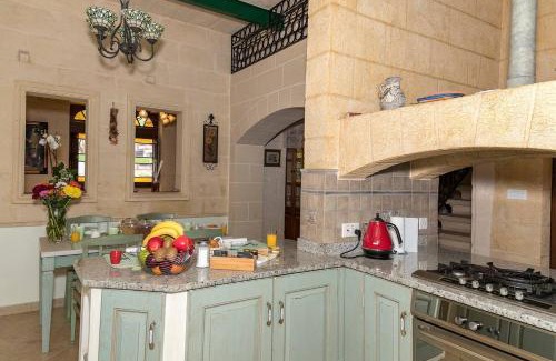 Mellieha House | Mellieha Cosy House Of Character By Homely