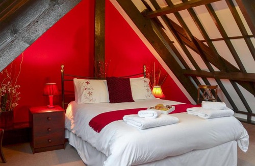 Weybourne House | Mellors Holt