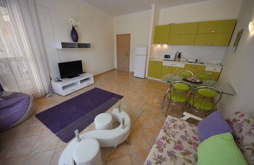 Elenite Apartment | MENADA * NEGRESCO * comfortable apartment