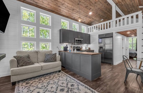 Menlo House | Menlo GA Tiny Home Experience!