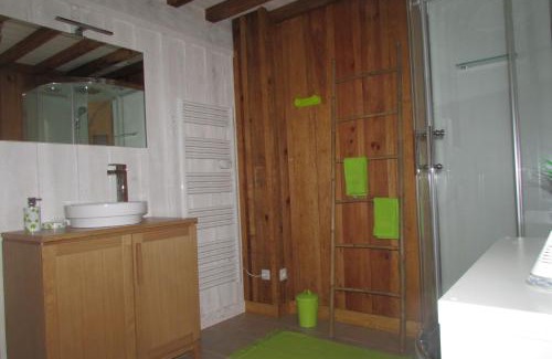 Luglon House | Menon