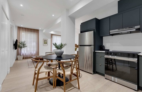 Cite Multimedia Apartment | Mercer- 3Beds King Ensuite- Free Parking