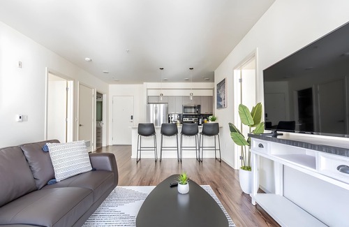 Mercer Island Apartment | Mercer Isl 2BR #3 | Corporate Stay | Sophari