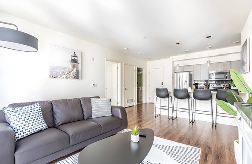 Mercer Island Apartment | Mercer Isl 2BR #3 | Corporate Stay | Sophari