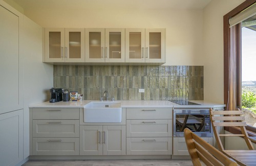 Cooks Beach Bed & Breakfast | Mercury Ridge