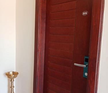 Jaffna House | MercuryFM 101 Yarl Mercury Inn - Jaffna