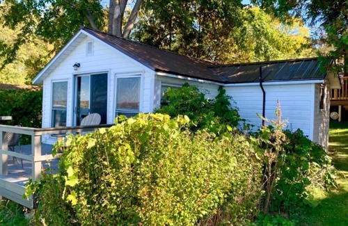 Prince Edward Ski Chalet | Merland Park Cottages - Chalet 2