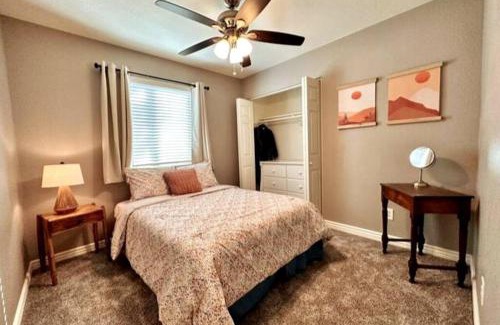 Encanto Neighborhood House | Mesa Oasis Private Pool Spacious! 10+ guests 7 Beds New, Great Location!