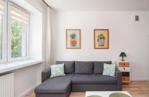 Wola Apartment | Metro Młynów Comfort Apartment by Bookinghost