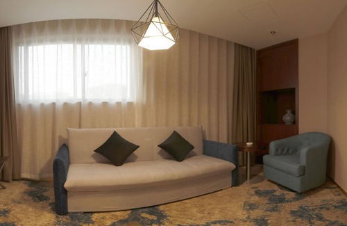 Jiangning Hotel | Metropolo Nanjiang Baijia Lake