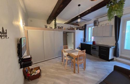 Le Suquet Apartment | Meynadier 66 - Appartement Très Calme avec Cour Privative, Plage, Gare, Palais à 300m