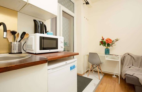 Mokotow Apartment | Miączyńska 14 | Micro Studio | Smart TV | Mokotów