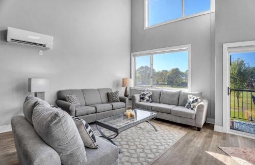 Birmingham Apartment | Michigan Condo Unit 204