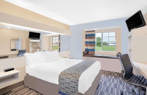 Clear Lake Hotel | Microtel Inn and Suites Clear Lake