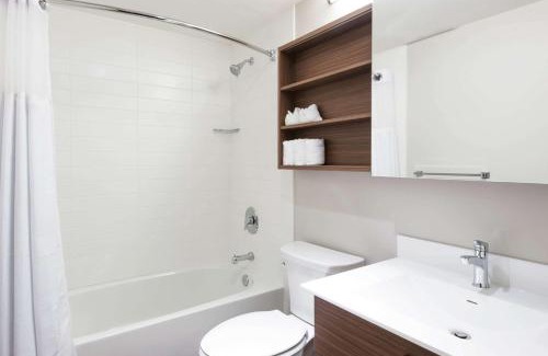 Fort St. John Hotel | Microtel Inn & Suites by Wyndham Fort Saint John