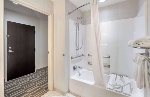 Brooksville Hotel | Microtel Inn & Suites by Wyndham Brooksville