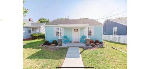 Buckroe Beach House | Midtermlongterm Buckroe Beach Bungalow Ev Chrg