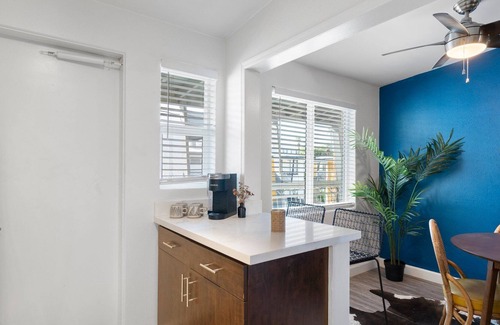 Maryvale Apartment | Midtown Apt | Pool, Firepit & Style