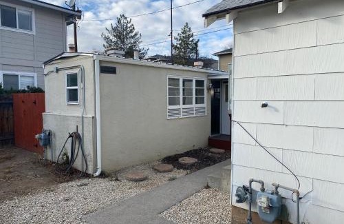 Midtown Apartment | Midtown Charm: 1BR Urban Pad