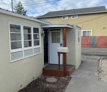 Midtown Apartment | Midtown Charm: 1BR Urban Pad