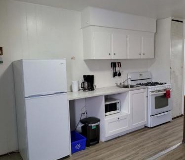 Dawson Creek Hotel | Midtown Motel on Alaska Ave