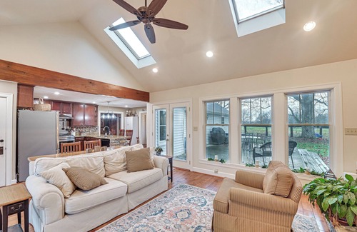 Midway Cottage | Midway Home on 22 Acres Near Bourbon Trail!