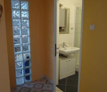 gmina Parzeczew Apartment | Mieszkanie gościnne Eva